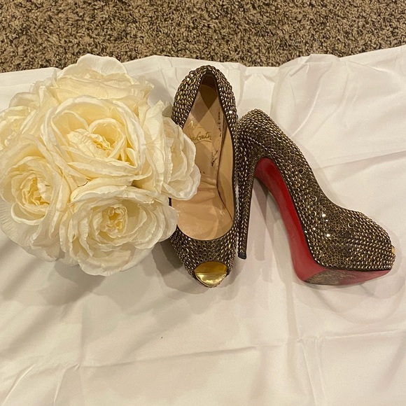 Red bottoms! Christian Lou! Good condition!!! - Picture 3 of 3